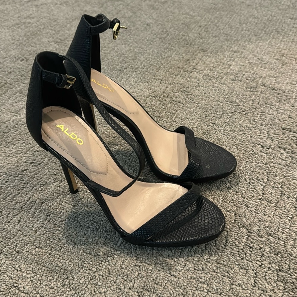 Aldo snakeskin heels